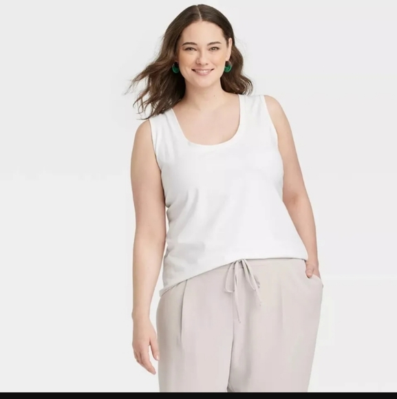 A New Day Women's White Tank Top Plus Size 4X Sleeveless Scoopneck Stretch - Picture 2 of 2